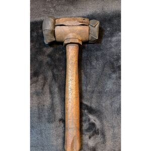 Antique Garland #3 Saco, Maine leather end, split top Hammer